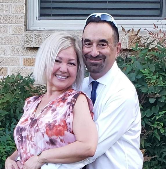 Meet your Posher, Sandy - Picture 1 of 1